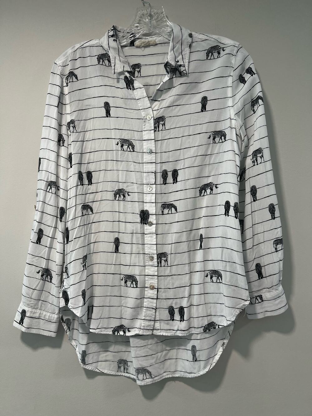 Jane & Delancey All Over Zebra Print Button Down Rayon Shirt White Black Small